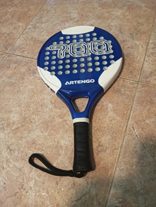 Pala de pádel Artengo 700 con funda