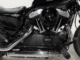 HARLEY DAVIDSON SPORTSTER FORTY-EIGHT