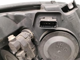 Faro izq renault 23801356 260606760r grand 1.9 dci