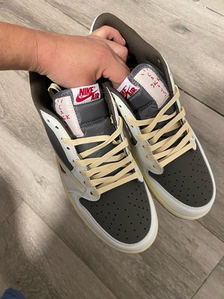 Zapatillas Nike grises y blancas talla 45