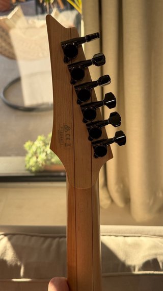 Ibanez RG652AHM Prestige Nebula Green Burst.