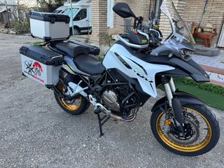 QJ Motor srt 700 Adventure