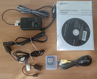 Sony Handycam DCR-SX65E Roja + Caja + Tarjeta 8GB