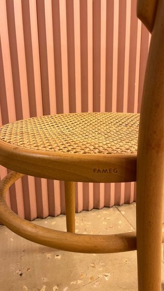 Sillas Fameg madera y ratán
