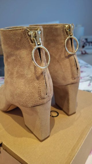 Botines Beige Tacón