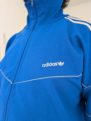 Chaqueta Adidas azul cuello alto