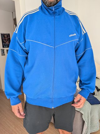 Chaqueta Adidas azul cuello alto