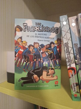 Los Futbolísimos. El misterio de los árbitros d...