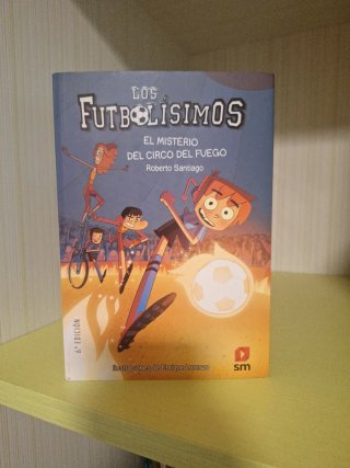 Los Futbolísimos. El misterio de los árbitros d...