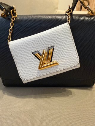 Bolso Louis Vuitton Twist MM Epi Negro