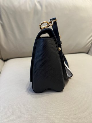 Bolso Louis Vuitton Twist MM Epi Negro