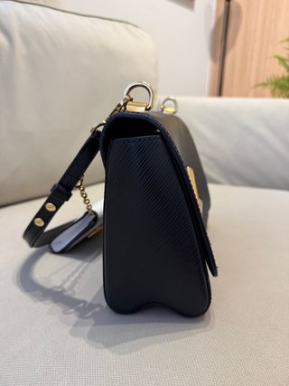 Bolso Louis Vuitton Twist MM Epi Negro