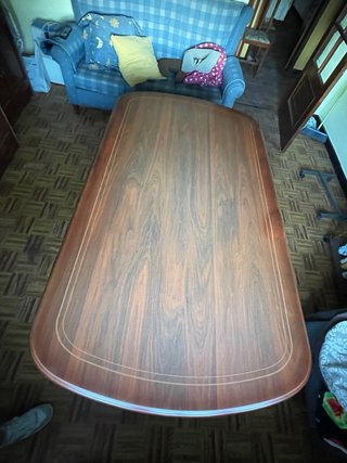Mesa de Madera Clásica
