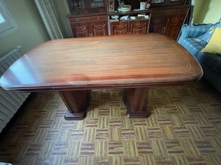 Mesa de Madera Clásica