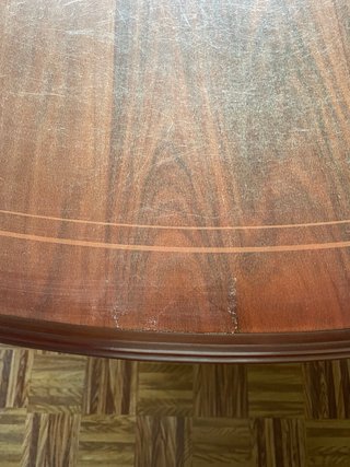Mesa de Madera Clásica