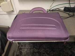 Portátil Toshiba Blanco con funda y cargador