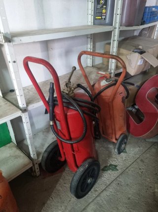 Extintor Móvil de Polvo 25kg