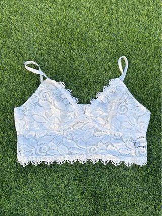 Top de encaje blanco
