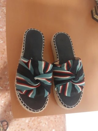 Sandalias de mujer con nudo