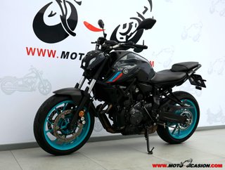 YAMAHA MT-07 ¿A2?