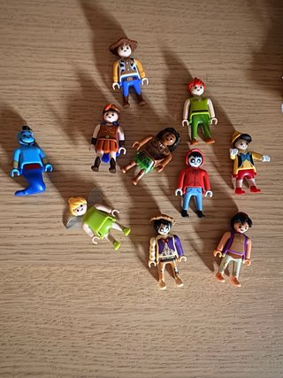 Playmobil figuras sueltas 2€