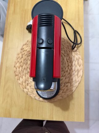 Cafetera Nespresso Krups CitiZ Roja