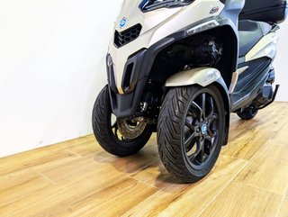 PIAGGIO MP3 400 (2022-2024) 2023
