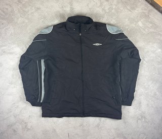 Chaqueta Deportiva Umbro Negra Gris Talla M