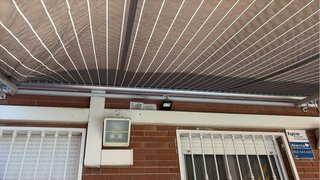 Toldo Eléctrico Rayas Gris y Blanco 4x3m