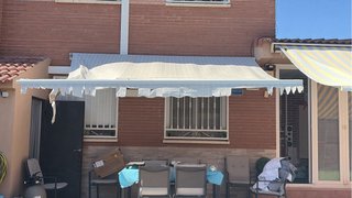 Toldo Eléctrico Rayas Gris y Blanco 4x3m