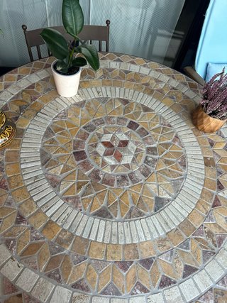 Conjunto Mesa Redonda y 4 Sillas de Forja