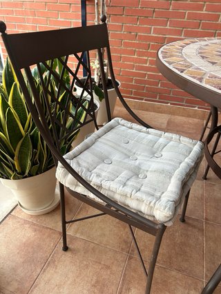 Conjunto Mesa Redonda y 4 Sillas de Forja