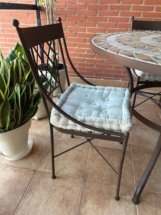 Conjunto Mesa Redonda y 4 Sillas de Forja