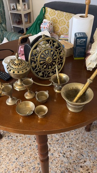 Lote de objetos antiguos de latón
