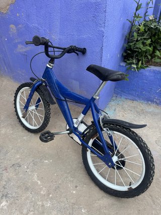 Bicicleta infantil azul