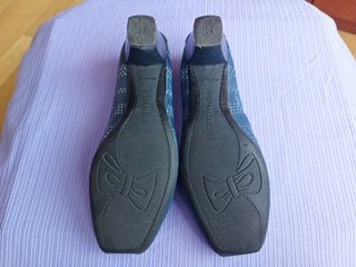 Zapatos Hispanitas de piel azul talla 38 mujer