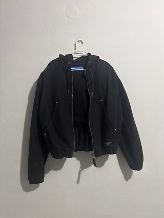 Cazadora Zara con capucha Talla S