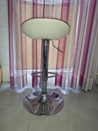 Taburete Alto de Cocina Fucsia