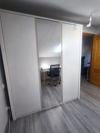 Armario 3 puertas con espejo