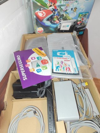 Nintendo Wii U Premium Pack