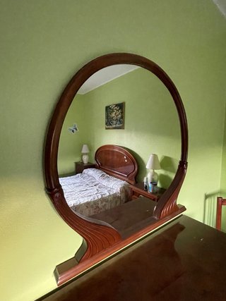 Cómoda con Espejo a Juego