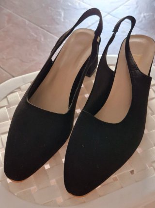 Scarpe nere scamosciate