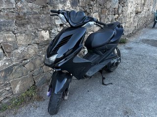 Yamaha Aerox Scooter Negro