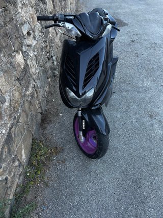 Yamaha Aerox Scooter Negro