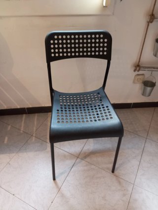 Silla Negra de Plástico 3 unidades
