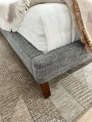 Cama Matrimonial Tela y Madera