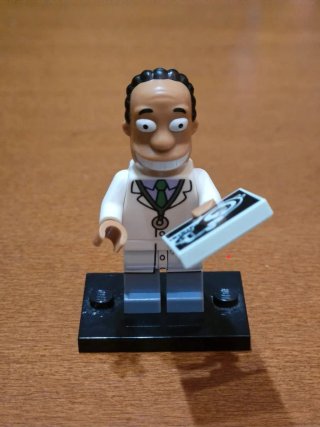 Minifigura LEGO Dr. Hibbert - Los Simpson