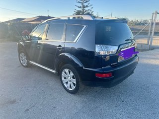 Mitsubishi Outlander 2010