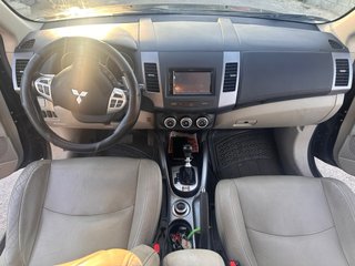 Mitsubishi Outlander 2010