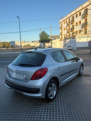 Peugeot 207 2009
